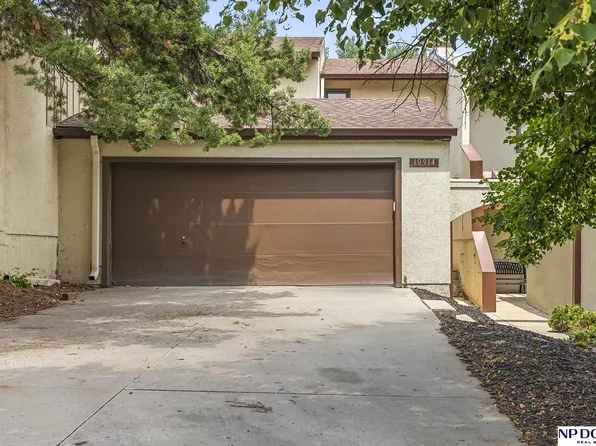 10914 Saratoga Plz, Omaha, NE 68164