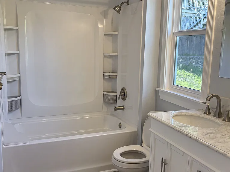 5933 Shasta Ave #A — Photo 11