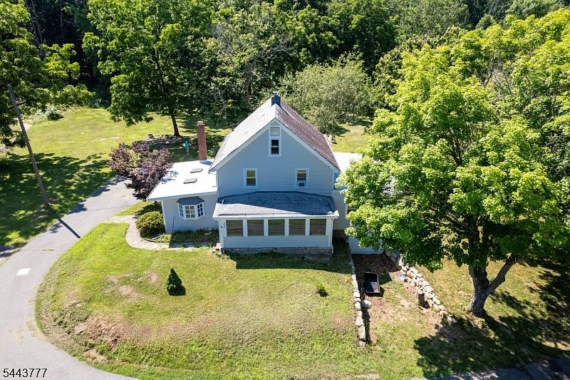 1st image of 397 Berkshire Valley Rd