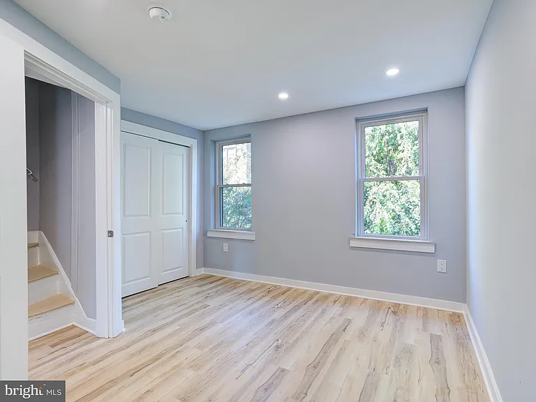 704 Miller St — Photo 8