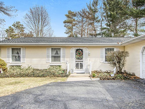 5th image of 427 S Moorland Dr
