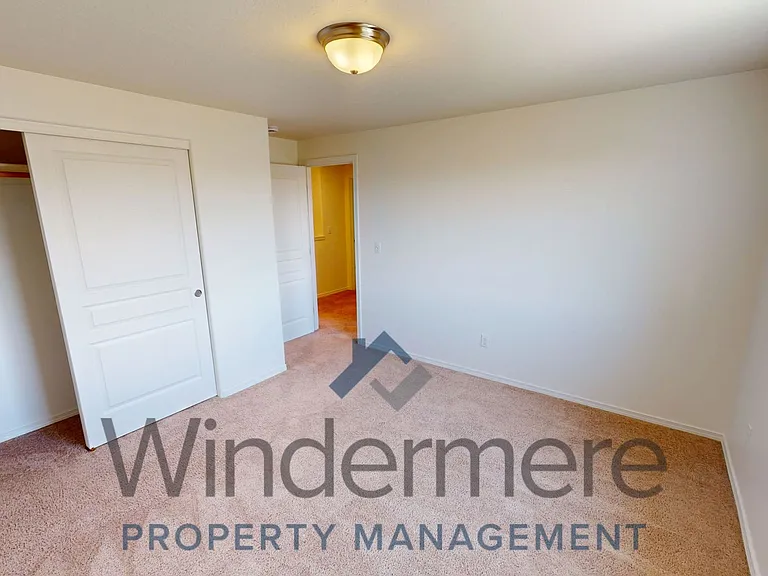 229 Kokanee Dr — Photo 18