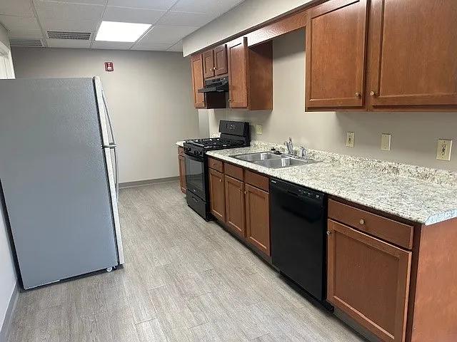 2 bed, 1053 sqft, $1,395 — Photo 4