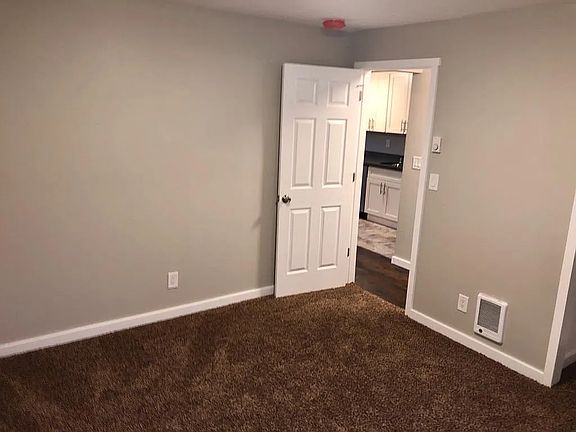 4th image of 10025 Des Moines Memorial Dr S #3