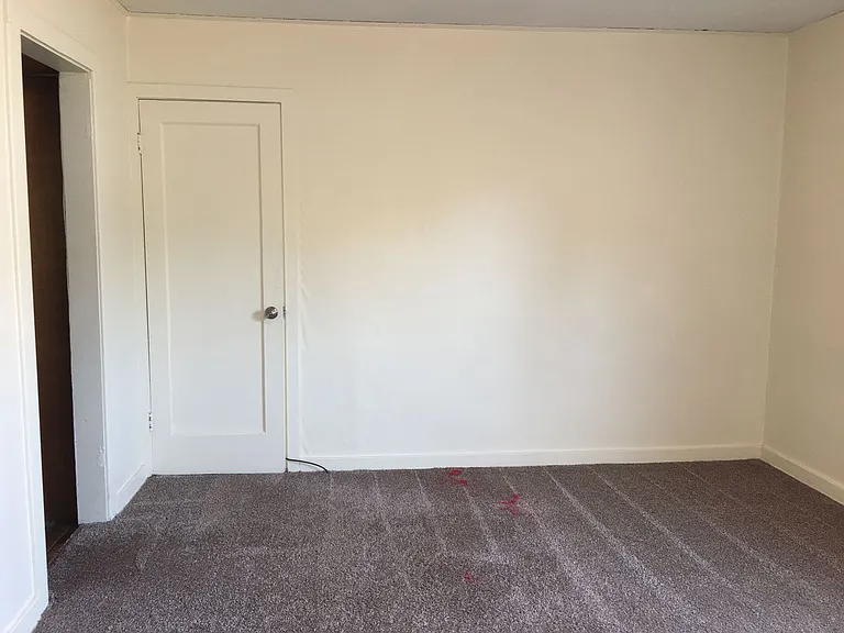 2288 Hilyard St — Photo 11