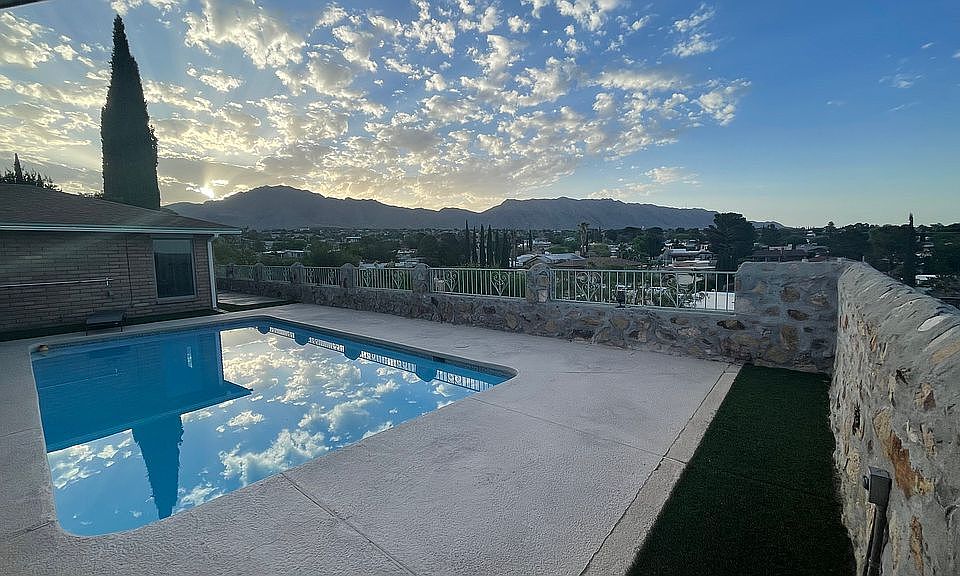 2nd image of 652 Tepic Dr