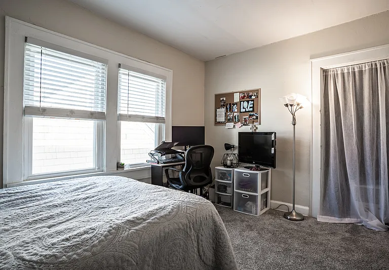 3040 N College Ave — Photo 14