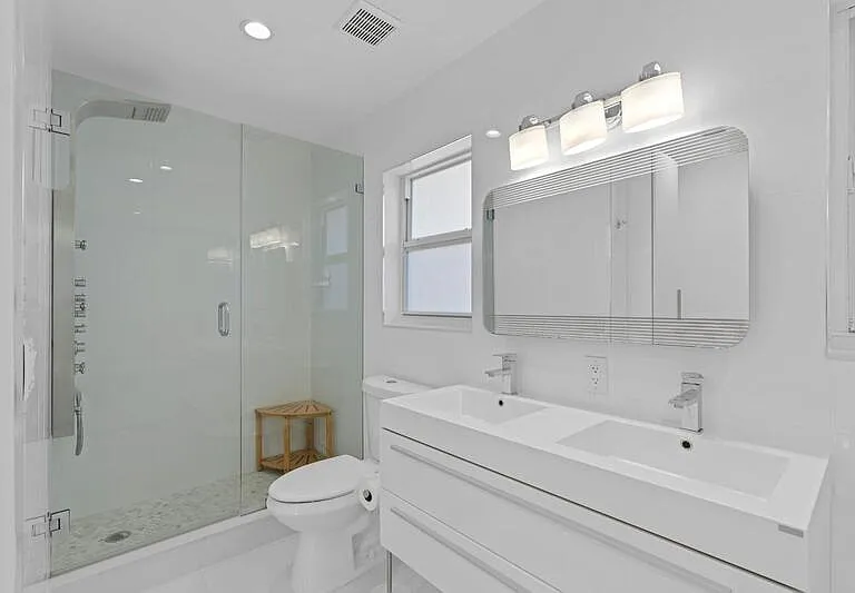 391 SE 7th Ave — Photo 31