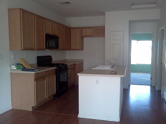 2nd image of 7868 Marbledoe St