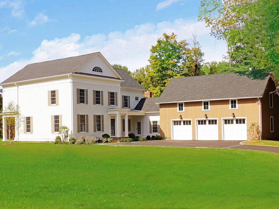 221 Bennetts Farm Road