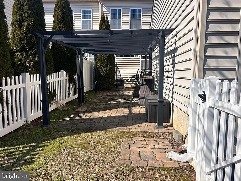 1116 S Olmsted Pkwy — Photo 44