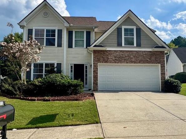 4011 Village Main St