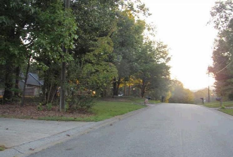 2nd image of 28 Indian Springs Dr