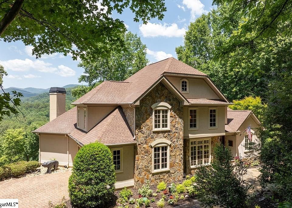 1st image of 921 High Knoll Way