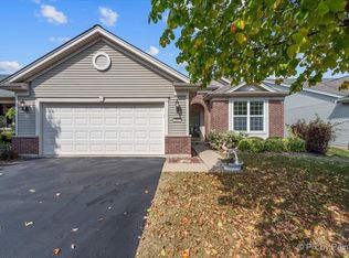 2810 Beacon Point Cir, Elgin, IL 60124