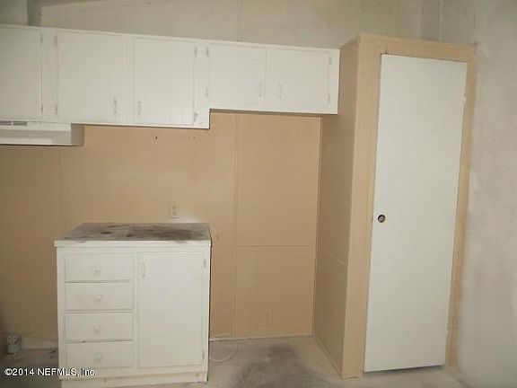 3rd image of 5526 Squaw Ln