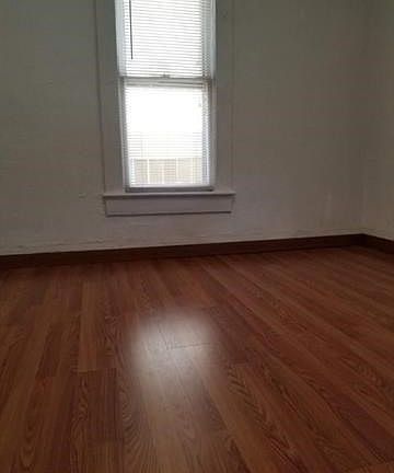 5th image of 126 Topping Ave