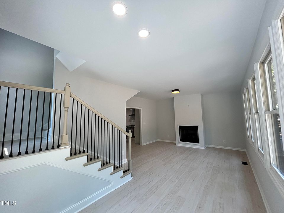 1st image of 1116 Temple St