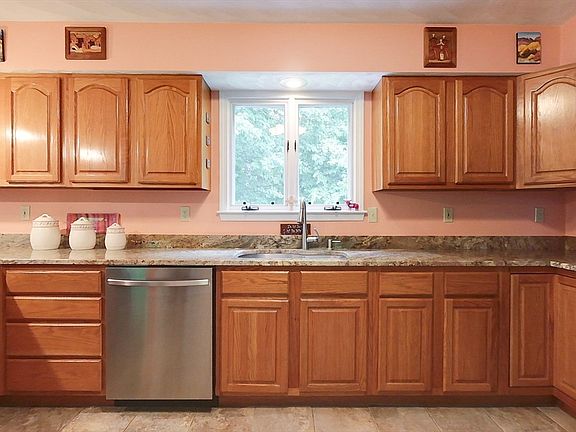 3rd image of 21-21 Heald St #A