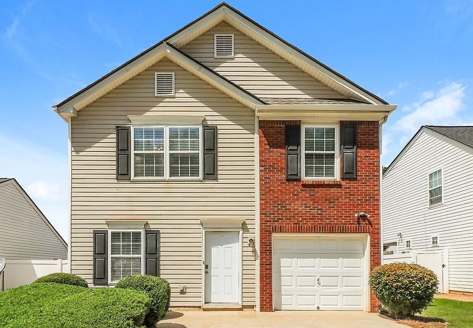 1st image of 141 Oak Grove Pl
