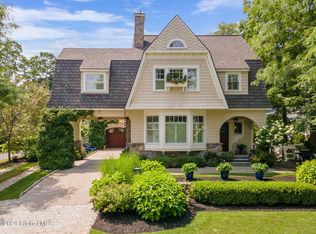 13 Park Aly N, Saratoga Springs, NY 12866