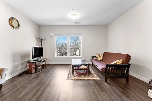 999 Hancock St #306 Photo 1