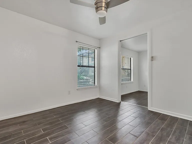 1624 Aquarena Springs Dr #G151 — Photo 12