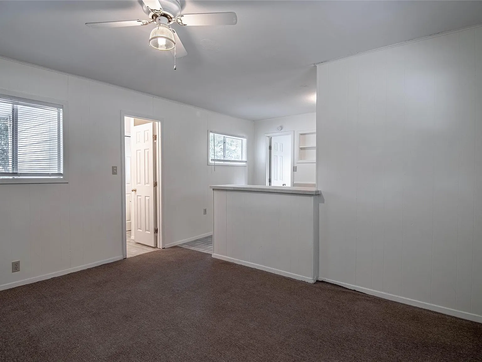 1 bed, 1.0 bath, 574 sqft, $599 — Photo 3