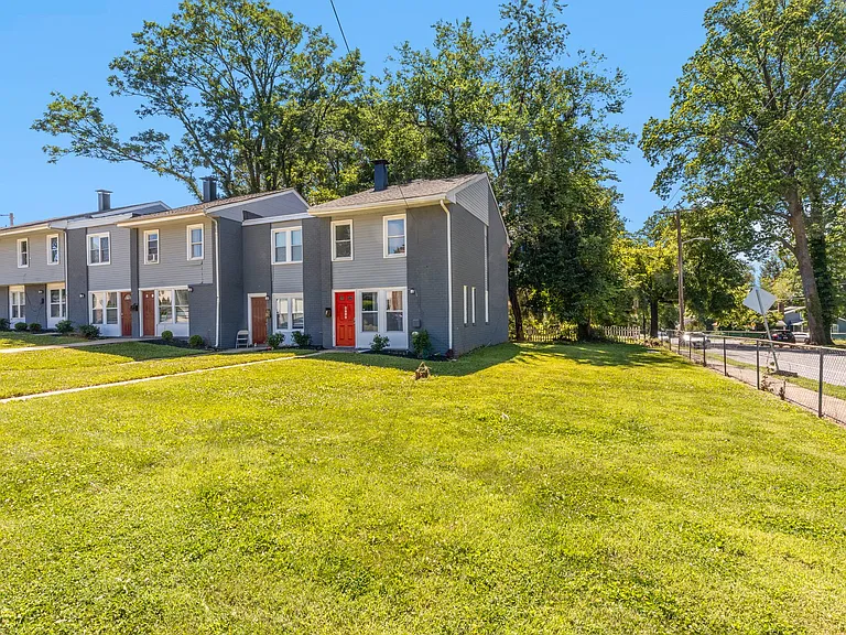 4711 Navarro Ave — Photo 27