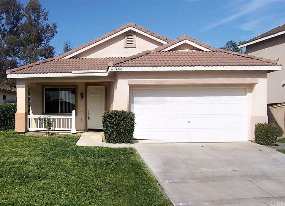 1st image of 31903 Calle Ballentine