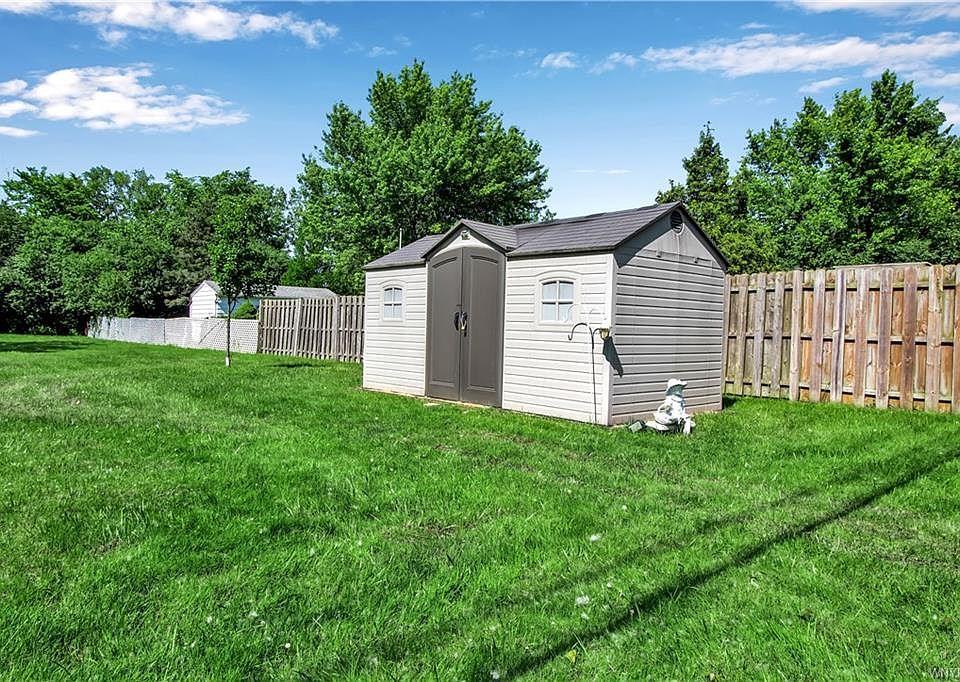 2nd image of 80 Campus Dr W