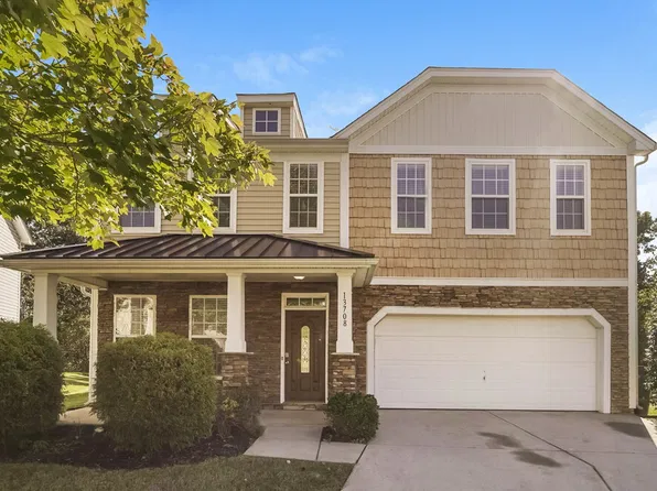 13708 Rutherglen Ct, Charlotte, NC 28213