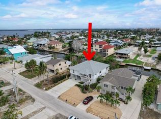 150 Curlew St, Fort Myers Beach, FL 33931