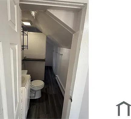 84 Park St — Photo 2