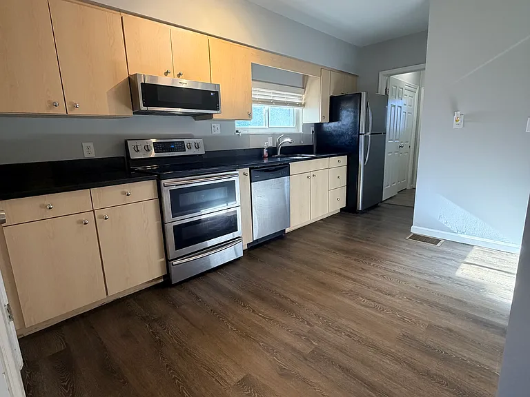 4912 Laurel Ave — Photo 6