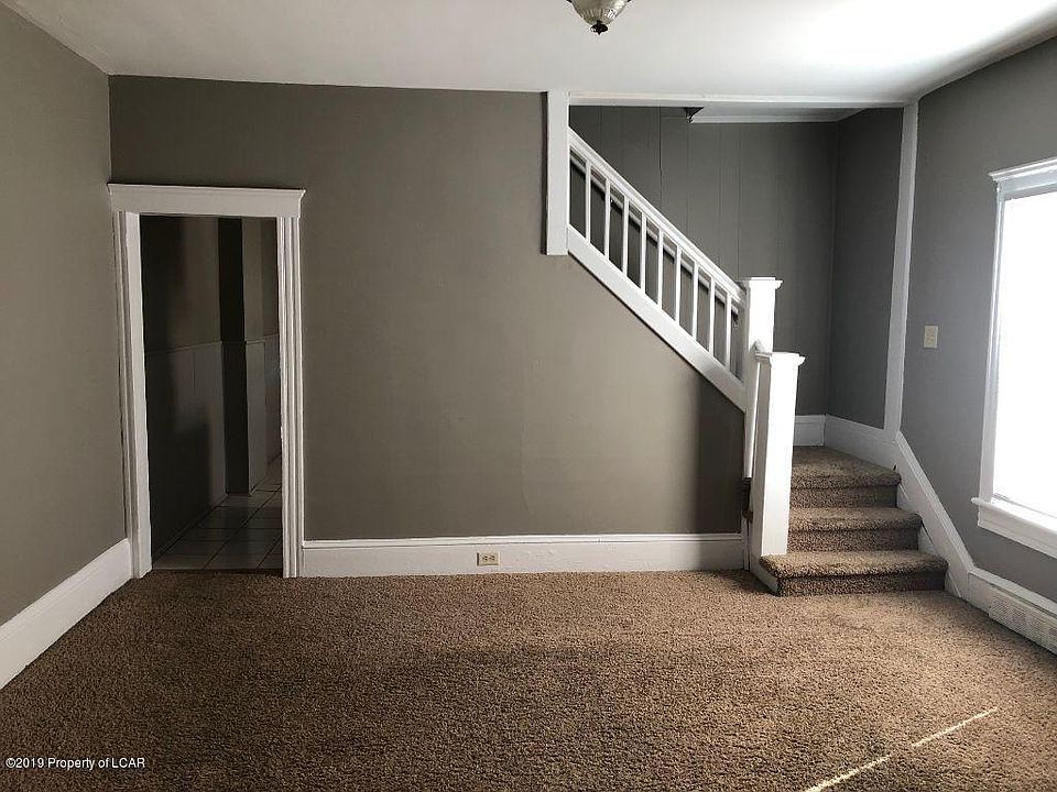 1st image of 125 John St