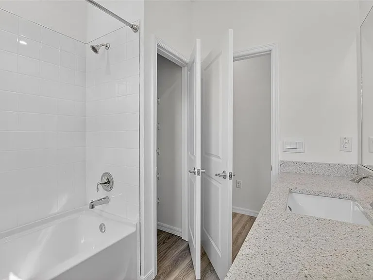 4025 Westwood Fields Loop — Photo 32