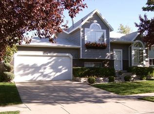 8079 S Angel St, Sandy, UT 84070