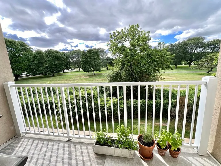 3111 Windsor Park Ct — Photo 3