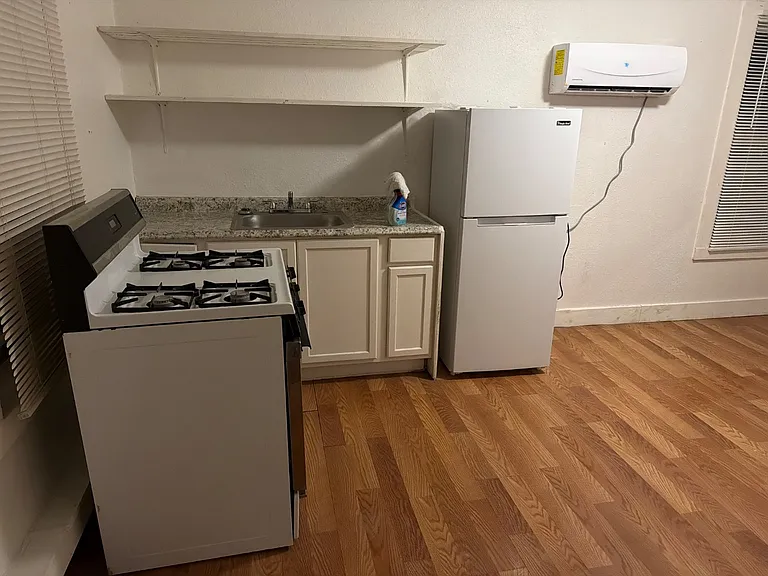 Unit Photo