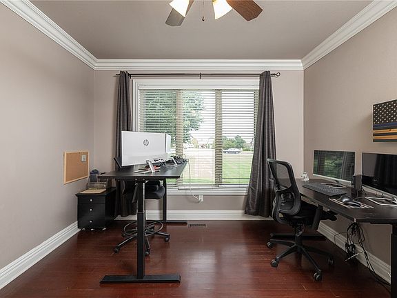 5th image of 11185 W Stonebriar Dr