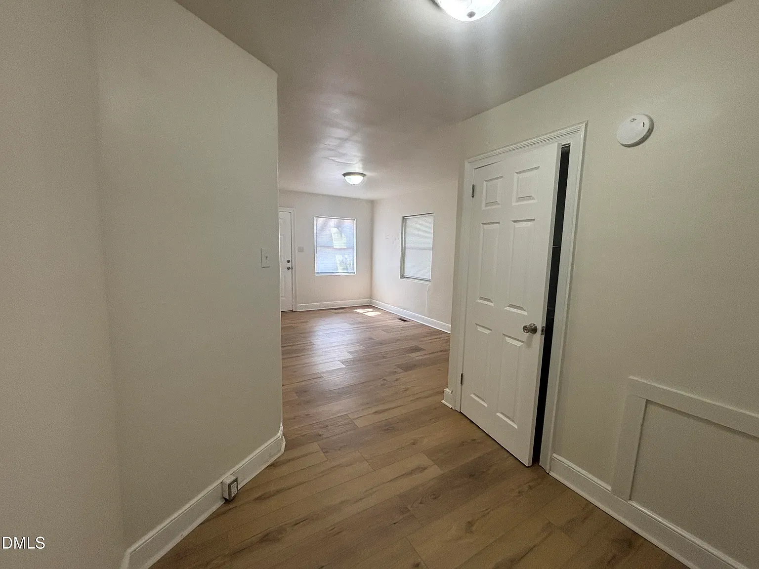 2 bed, 1.0 bath, $1,200 — Photo 3