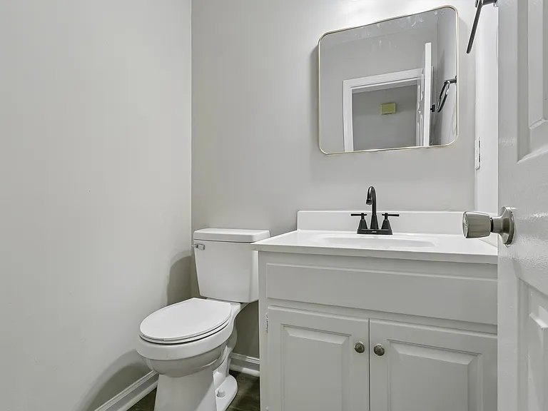4 Delmont Ct — Photo 23