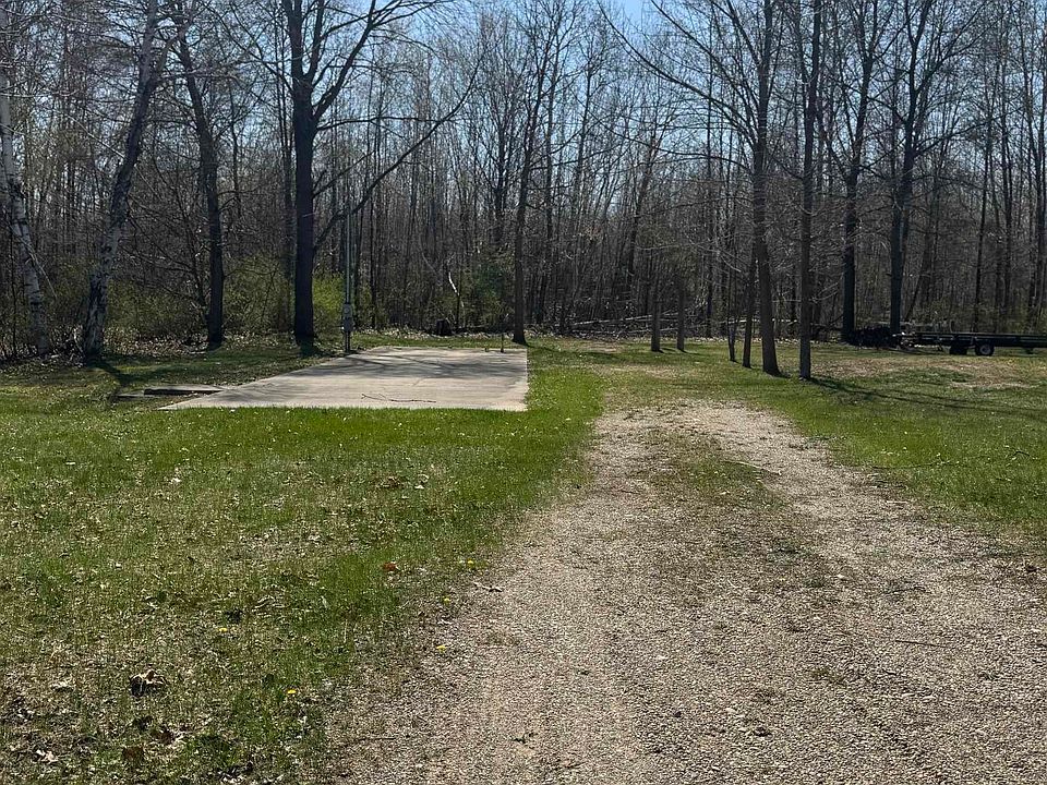 1st image of 4903 Airstrip Dr