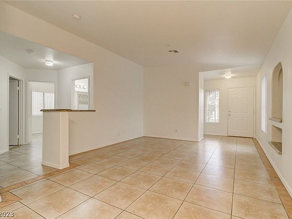 4th image of 4017 Hidden Oasis Ct