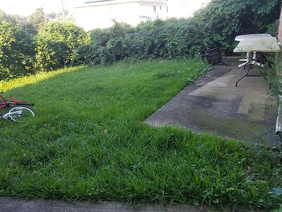 2nd image of 229 Livingston Ave
