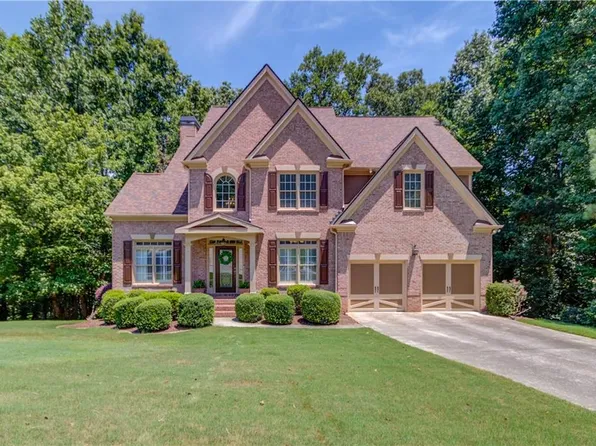 274 Brook Valley Ln, Sugar Hill, GA 30518