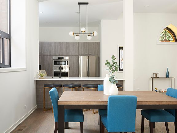 5th image of 921 N Hoyne Ave #2