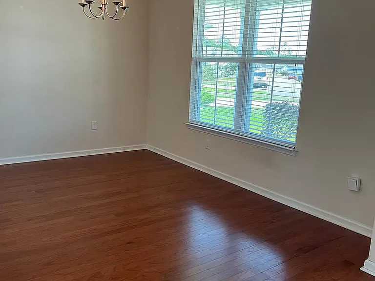 536 Majorca Loop — Photo 9