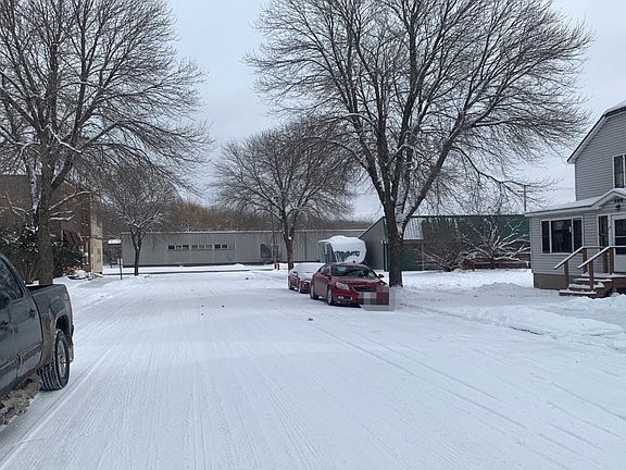 5th image of 121 1st St S